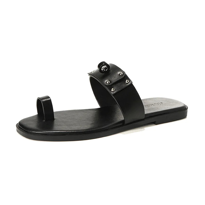 2026New Summer Style Toe-Loop Flat Sandals for Women with Buckle Strap, Roman Beach Slippers, Fashionable Slide Sandals
