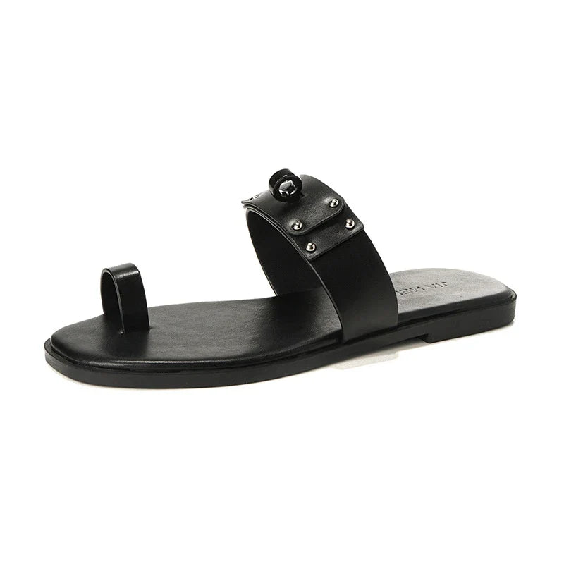 2026New Summer Style Toe-Loop Flat Sandals for Women with Buckle Strap, Roman Beach Slippers, Fashionable Slide Sandals